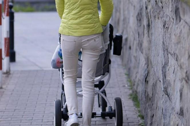 Jedna z klientek chciała wynieść w wózku sprzęt warty ponad 300 zł