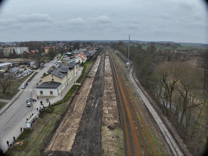 Podróż koleją z Ełku do Olsztyna będzie krótsza. Pociągi pojadą z prędkością nawet 160 km/h!