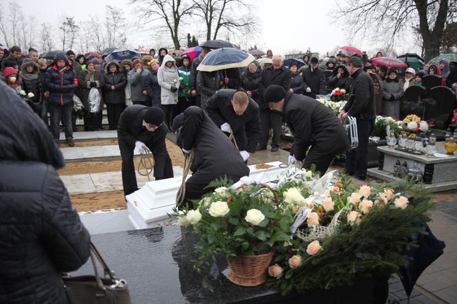 Pogrzeb Marcina Mendzy z Mokobód, który utonął w rzece Liwiec