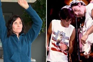 Courteney Cox odtworzyła kultowy taniec z „Dancing In The Dark” Bruce’a Springsteena. Aktorka kończy 60 lat!