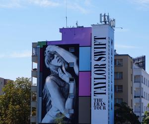 Mural Taylor Swift w Warszawie