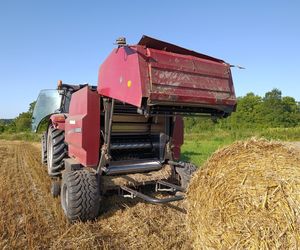 Tragiczne żniwa na Mazowszu. Rolnik wciągnięty przez maszynę.
