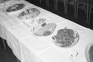 QUIZ PRL. Co się jadło w PRL-u?