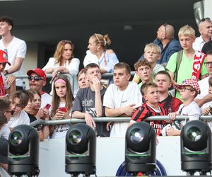Kibice na meczu gwiazd Polska - Brazylia na Stadionie Śląskim