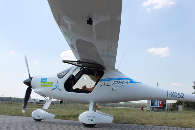 Prezentacja i przelot pierwszego samolotu elektrycznego w Polsce