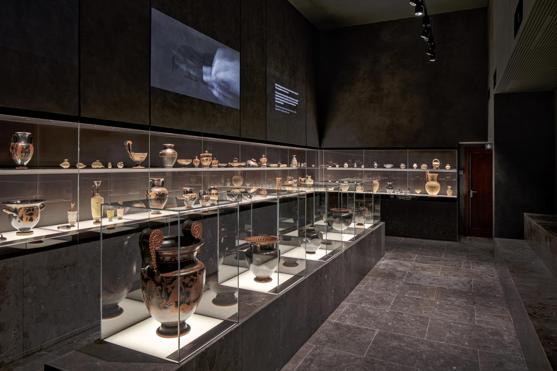 Galeria Sztuki Starożytnej projektu Nizio Design International: fotospacer po zmodernizowanych wnętrzach