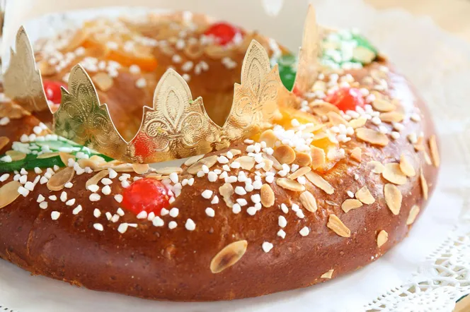 Tarta de Reyes Española.  Una receta tradicional de Roscan de Reis para el 6 de enero
