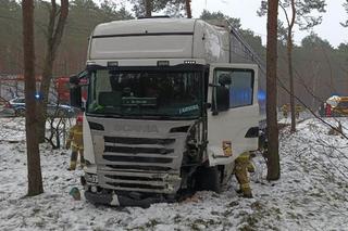 Wypadek śmiertelny pod Włocławkiem. Nie żyje kierowca osobówki
