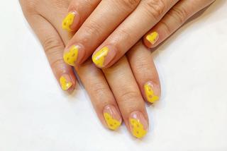 Serowy manicure, cheese nails 