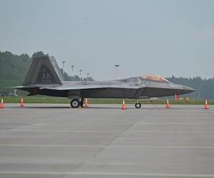 Łódzkie. Już 12 myśliwców F-22 Raptor stacjonuje w Łasku!