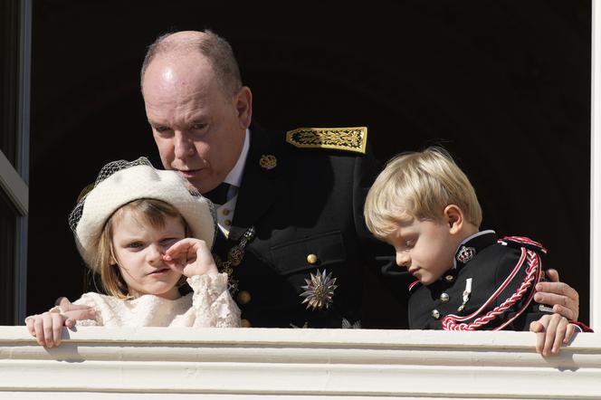 Albert, książę Monaco z dziećmi, Jacques i Gabriella