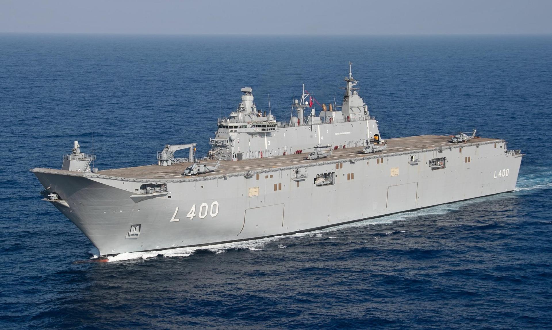 Turecki okręt desantowy TCG Anadolu