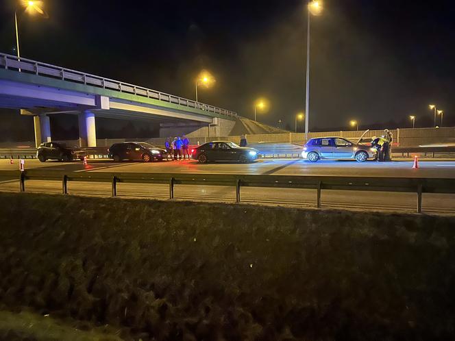 Ukradli wielkie pieniądze i zwiali fiatem. Sensacyjny pościg za sprawcami, trwa obława