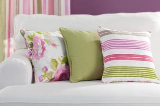 Kolorowe poszewki dekoracyjne na poduszki