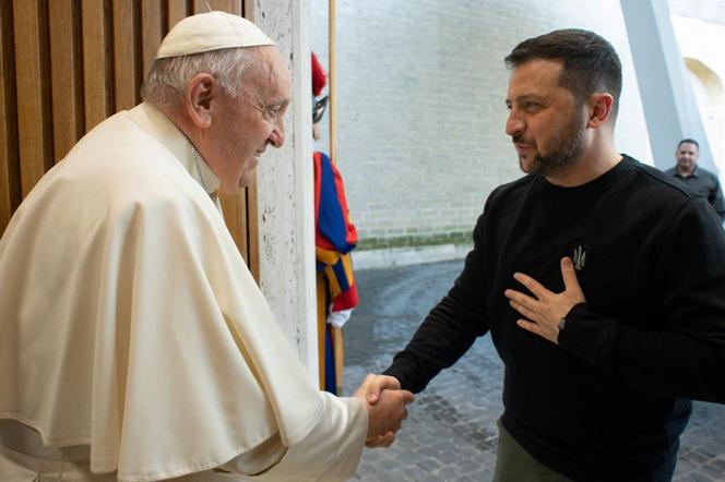 Papież Franciszek witający Wolodymyra Zełenskiego, Rzym