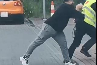 Dostawca jedzenia pobił ochroniarza w Warszawie! Poszło o parkowanie na Ochocie 