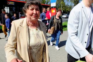 Lublin. Darmowy autobus dowozi wiernych pod drzwi kościoła. Pomysł proboszcza to HIT!