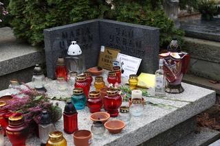 Tak teraz wygląda grób Jerzego Urbana 