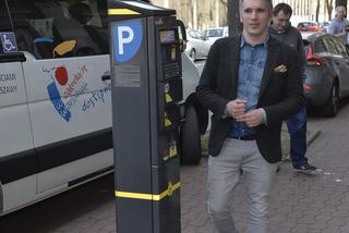 Miejsc brakuje ale będzie system. E-parkowanie w Warszawie