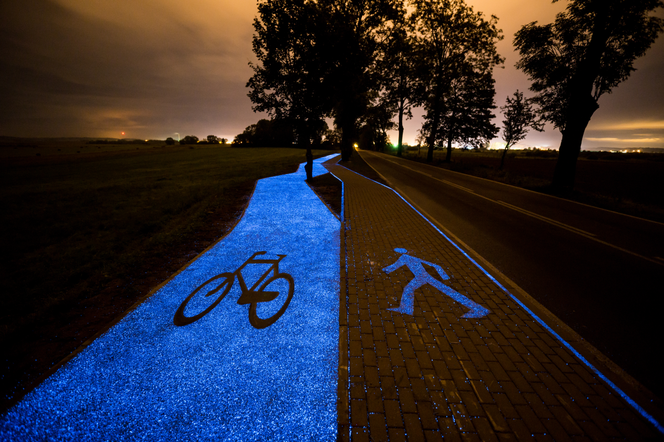Świecąca ścieżka rowerowa