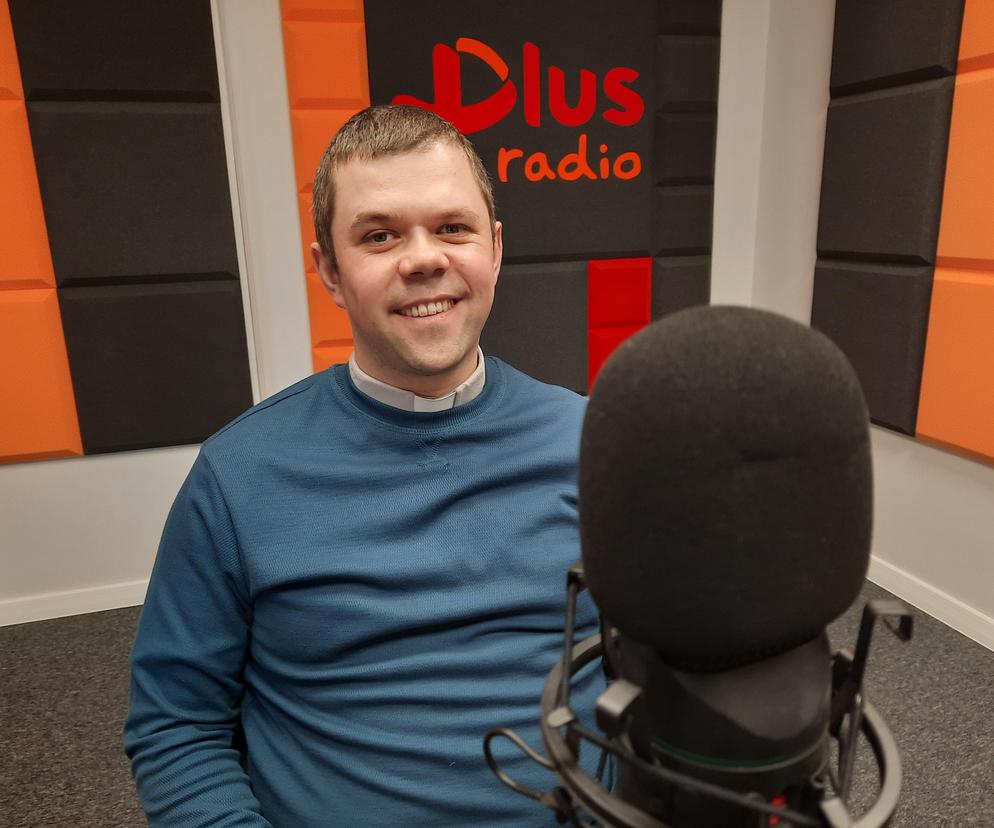 ks. Tomasz Wołoszynowski, wikariusz parafii katedralnej w Koszalinie