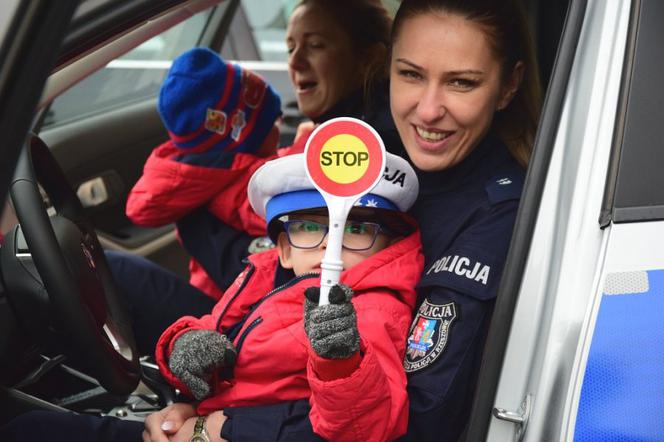 Policjanci KWP w Rzeszowie spełnili marzenie 4-latka