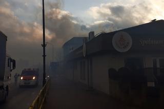 Pożar sadzy w kominie przy ulicy Radomskiej. Wygląda bardzo groźnie [FOTO,WIDEO]