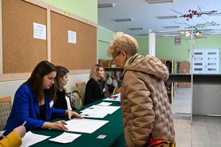 Druga tura wyborów samorządowych 2024 w Toruniu.  Mamy dane o frekwencji do godziny 17.00