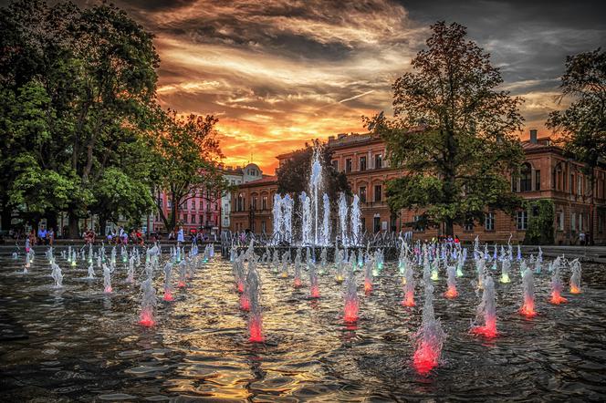 Lublin: Fontanny na Placu Litewskim. Harmonogram na sierpień 2021