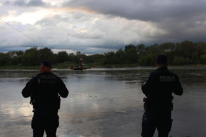 Podkarpaccy policjanci monitorują rzeki w regionie