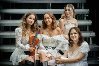 Lor ogłaszają nowy album! Zespół ponownie wystąpi w warszawskiej Stodole!