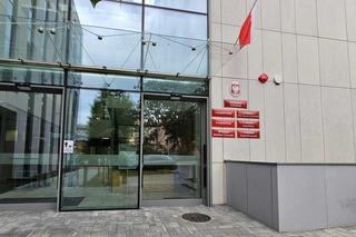 Teść chciał zabić zięcia! Znany polityk usłyszał zarzuty 