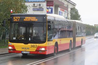 Oddajecie nam linię 527! Mieszkańcy Białołęki walczą o powrót autobusu na starą trasę [GALERIA]