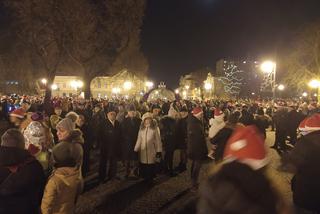 Rozbłysła świąteczna iluminacja Radomia