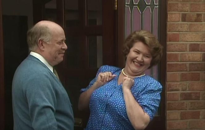 Patricia Routledge, niezapomniana Pani Bukietowa z serialu „Co ludzie powiedzą?”