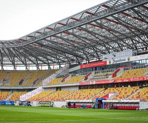 Stadion w Białymstoku w ogniu krytyki. Spółka tłumaczy się ze złej jakości murawy