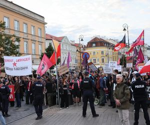 W Warszawie odbył się antyimigrancki marsz i kontrmanifestacja. Pojawiło się kilka tysięcy osób