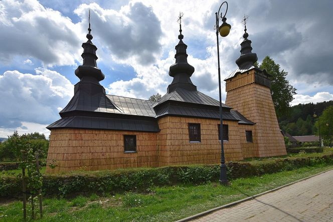  Ta małopolska wieś należała do biskupów. Kapłani nie chcieli jej oddać nawet królowi