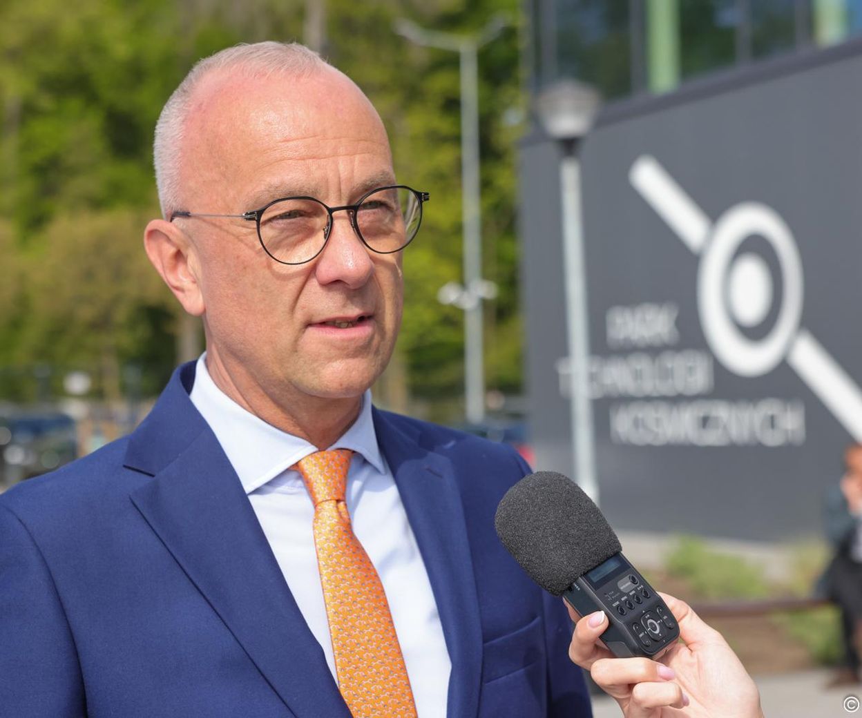 Niesłychane! Marszałek pirat zrezygnował ze stanowiska, a działacze PO go chwalą. "T…