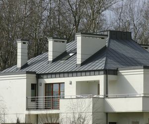 Blacha na dach. Modne płaskie pokrycia blaszane