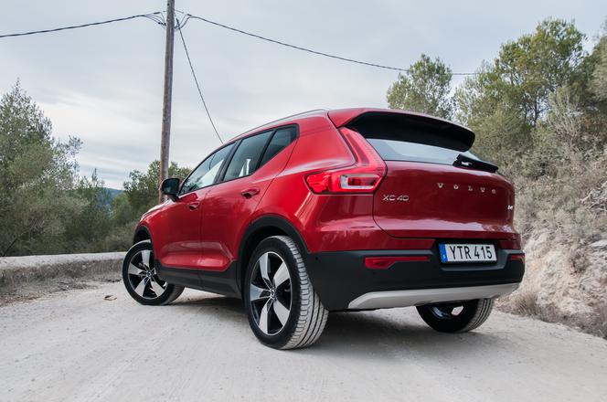 Volvo XC40 D4