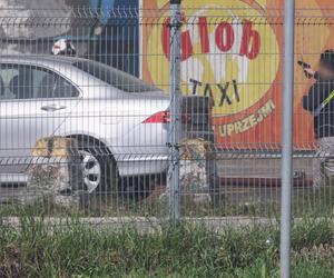 Pożar na Marywilskiej 44. Nieznana osoba z bronią wdarła się na teren centrum 