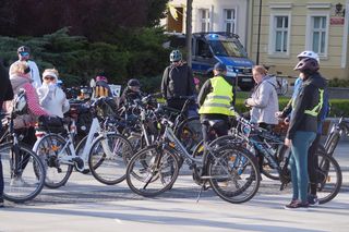 Rowerowa radość i ognisko na mecie. Rodzinna Masa Krytyczna przejechała przez Bydgoszcz