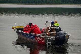 Poszukiwania trzech osób na jeziorze Małszewskim! Nastolatkowie byli pijani?