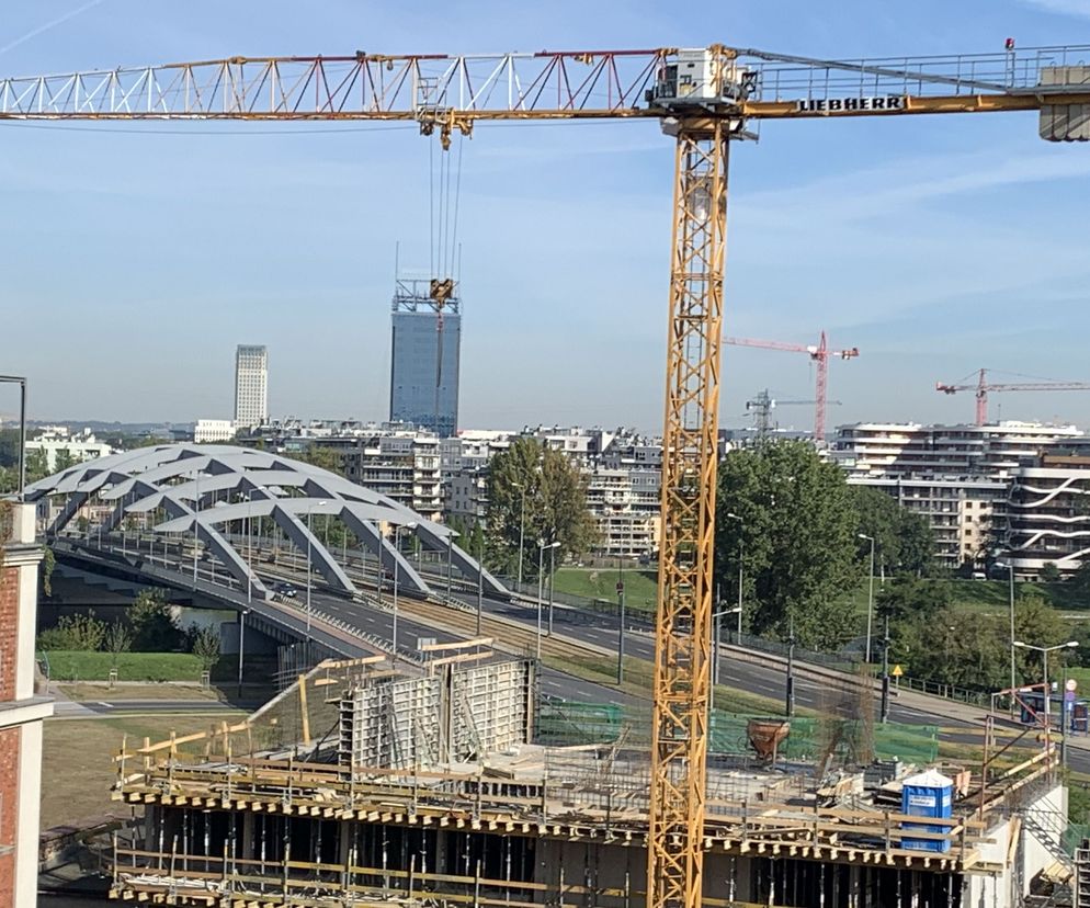 Budowa dźwigi krakow osiedle most miasto