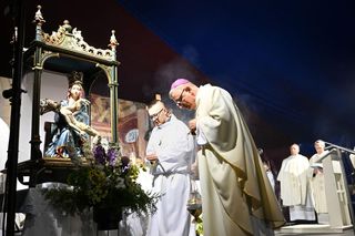 [RELACJA] Bp Zadarko: Proszę o szturm do nieba za nasze dzieci i ludzi młodych