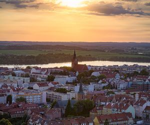 Ełk świętuje początek lata z ESKA Music Tour. Ruszaj z nami nad jezioro i poczuj wakacyjny vibe!