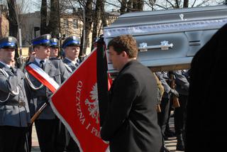 Koszmarna strzelanina w Sieradzu. Strażnik więzienny zabił trzech policjantów. Mija 15 lat od tragedii 