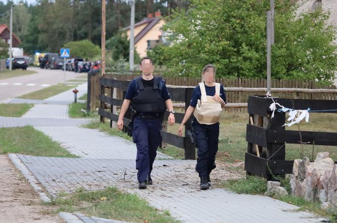 Strzelanina na Mazurach. Sąsiad zastrzelił sąsiada i zabarykadował się w domu