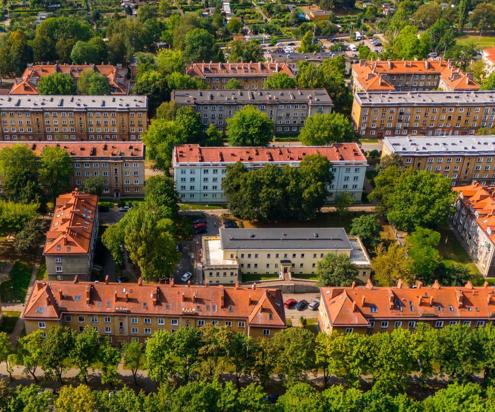 Osiedle A w Tychach i plac świętej Anny